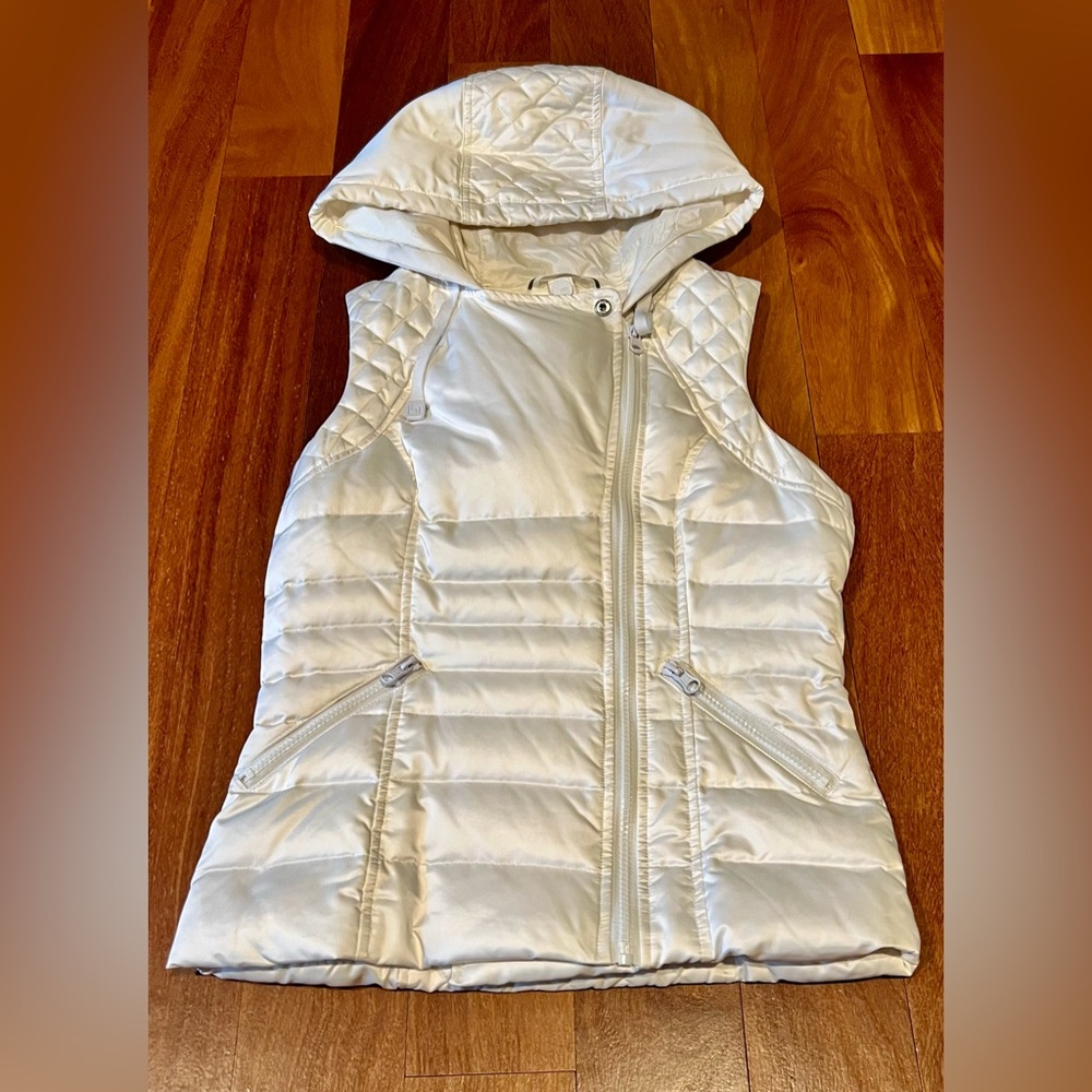 Blanc Noir Size Small Puffer Vest Never Worn